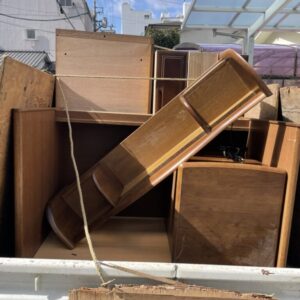 広島市西区で学習机などの大型ゴミ回収