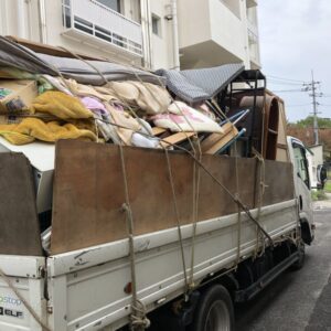 山県郡安芸太田町で農機具を始め古い昔の家具等が不要で処分
