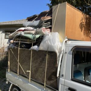 尾道市で押入れの中にはいっていた大量のお布団回収