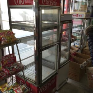 三原市で店舗の閉店時に業務用冷蔵庫など回収