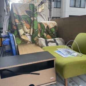 広島市中区で店舗の応接室で使用していた家具、家電回収
