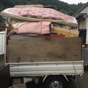 広島市安佐南区で遺品整理時に大量の布団処分