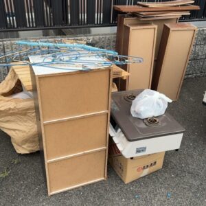 安芸高田市で古くなったカラーボックス、家具の不用品回収
