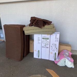 庄原市でお部屋の片付け、断捨離で粗大ゴミのお引き取り