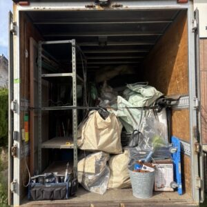 広島市安芸区で店舗を閉鎖する為、残地物の処分