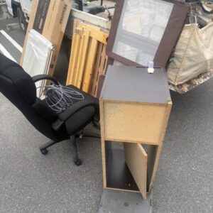 尾道市で片付けの際に出てきた家具や椅子など処分