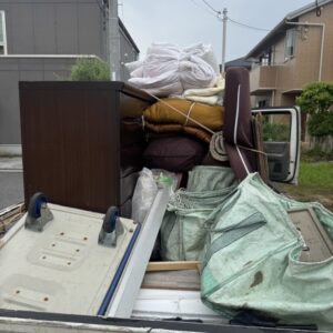 広島市佐伯区で和ダンスや布団など処分