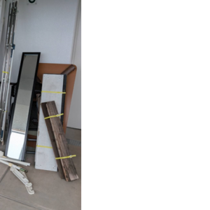 中区の集合住宅で網戸や家具類など回収
